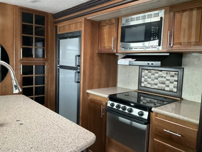 Used 2017 FOREST RIVER LACROSSE Campers, Caravans, Motorhomes Michigan US | Miedema Asset Management Group #1411189