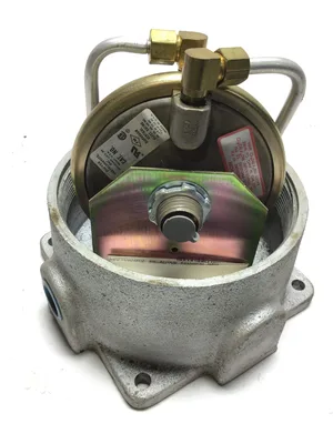 Crouse-Hinds EJH5311100 Explosion Proof Dust Tight Assembly w/Dwyer Pressure Switch