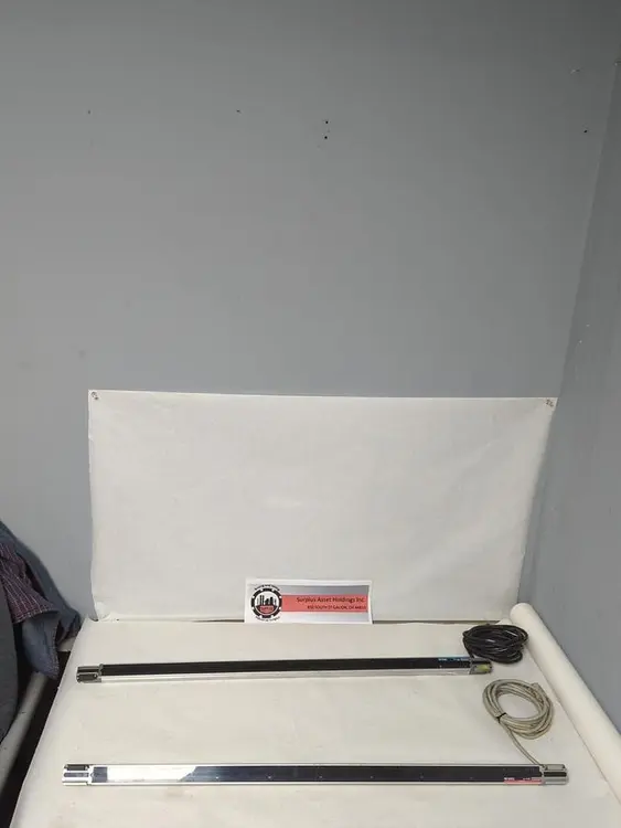 Used KEYENCE SL-V40H-T/SL-V40H-R Industrial Controls | Surplus Asset Holdings #1220514