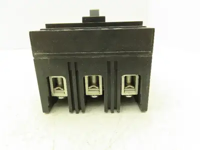 Fuji Electric BU3FHC-030L Circuit Breaker 3Ph 30A 600VAC 3 Pole 250VDC