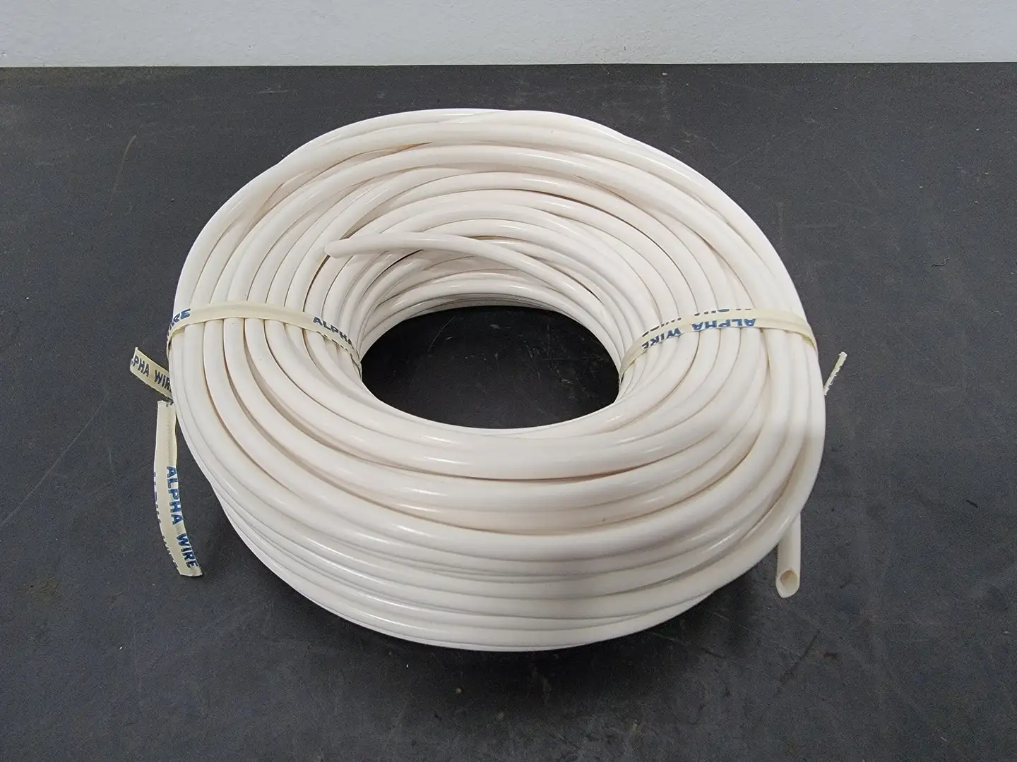 USED ALPHA WIRE PVC-105-8