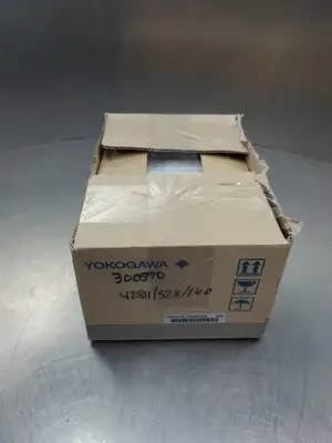 USED Yokogawa UT550-00 Temperature Controller Module, 100-240VAC, 20VA