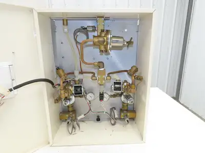 Harris SP-HCDS1003-7-4 Fully Automatic Specialty Gas Manifold Series 230