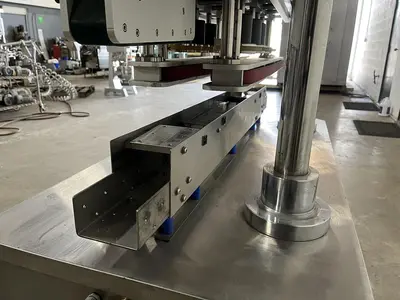 Pharmasystec Bottle Capper