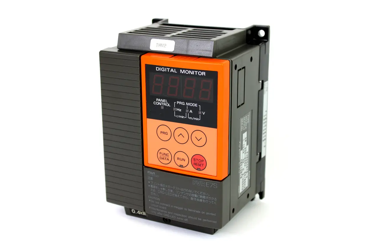 USED FUJI ELECTRIC FVR004E7S-2