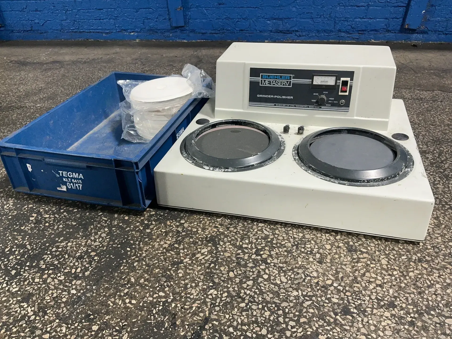 Used BUEHLER METASERV 95C2348160 Lapping / Polishing / Grinding Ohio US | HGR 24 #1518963