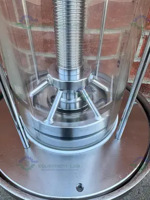 USED CYTIVA / GE / PHARMACIA BPG 140/200 CHROMATOGRAPHY COLUMN