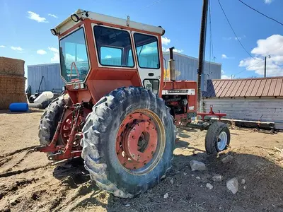 USED 1971 INTERNATIONAL 856