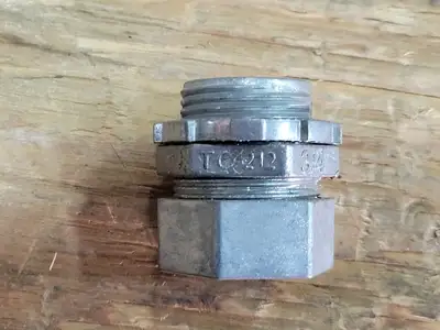 NEW THOMAS BETTS TC212