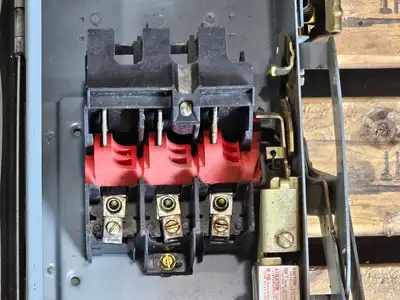 Used SQUARE D HU361AWK Switchgears British Columbia CA | Lenmark #1434856
