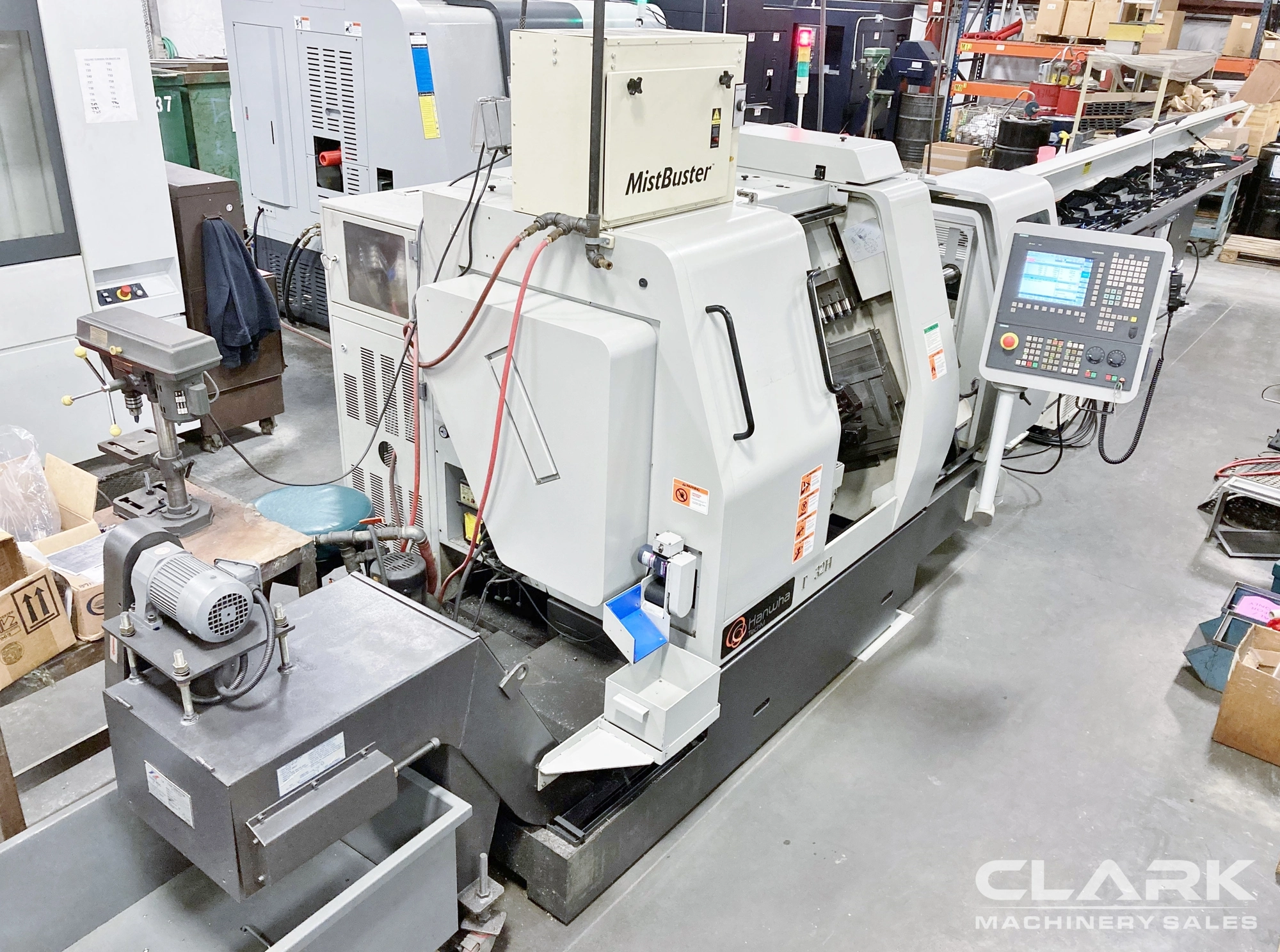 2013 HANWHA STL32H & LNS BAR FEEDER