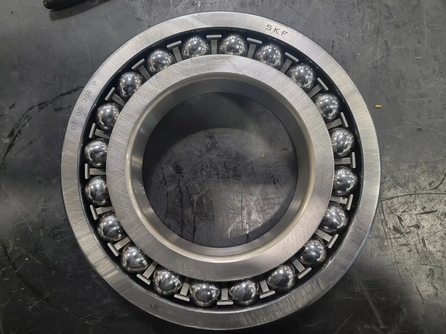 NEW SKF 1222K
