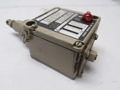 A-B Allen Bradley 836T-T253JX23X15 Style T Pressure Control Ser.A