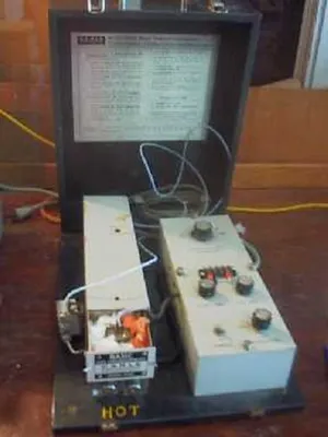 QTY. 1. CARLE INSTRUMENTS INC. PORTABLE GAS CHROMA...