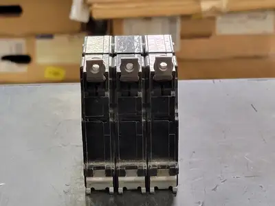 USED CUTLER-HAMMER CHB320