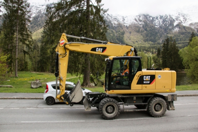 USED 2021 Caterpillar M320F