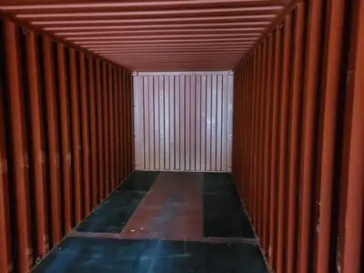 40 ft Standard Shipping Container - BURU6101248