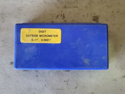 0-1" Outside Digital Micrometer 5LD47 and 0-6" Caliper 5LD57