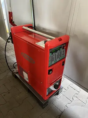 Used 2014 KUKA KR 5 ARC Robotic Welding Cells CZ | Amaron s.r.o. #1393697
