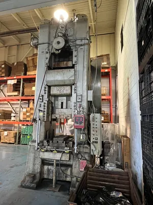 1942 MINSTER 90-1000 Knuckle Joint Press | Universal Press & Machinery (UPM) (1)