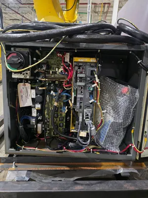 Used 2013 FANUC R2000IB/165F + R-30IB Robots Michigan US | iGAM Industrial Marketplace #1498678