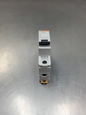 USED Merlin Gerin C6A Multi9 C60 Circuit Breaker, 277VAC/65VDC, 6A (24430)