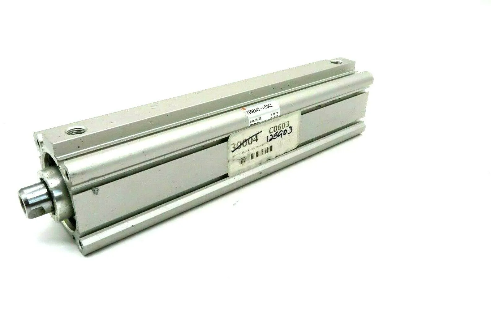 NEW SMC CDQ2A40-175DCZ