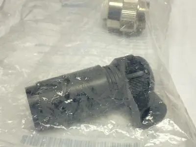 NEW AUTOMATIONDIRECT ZIPPORT 4-PIN MALE FIELD-WIREABLE CONNECTOR