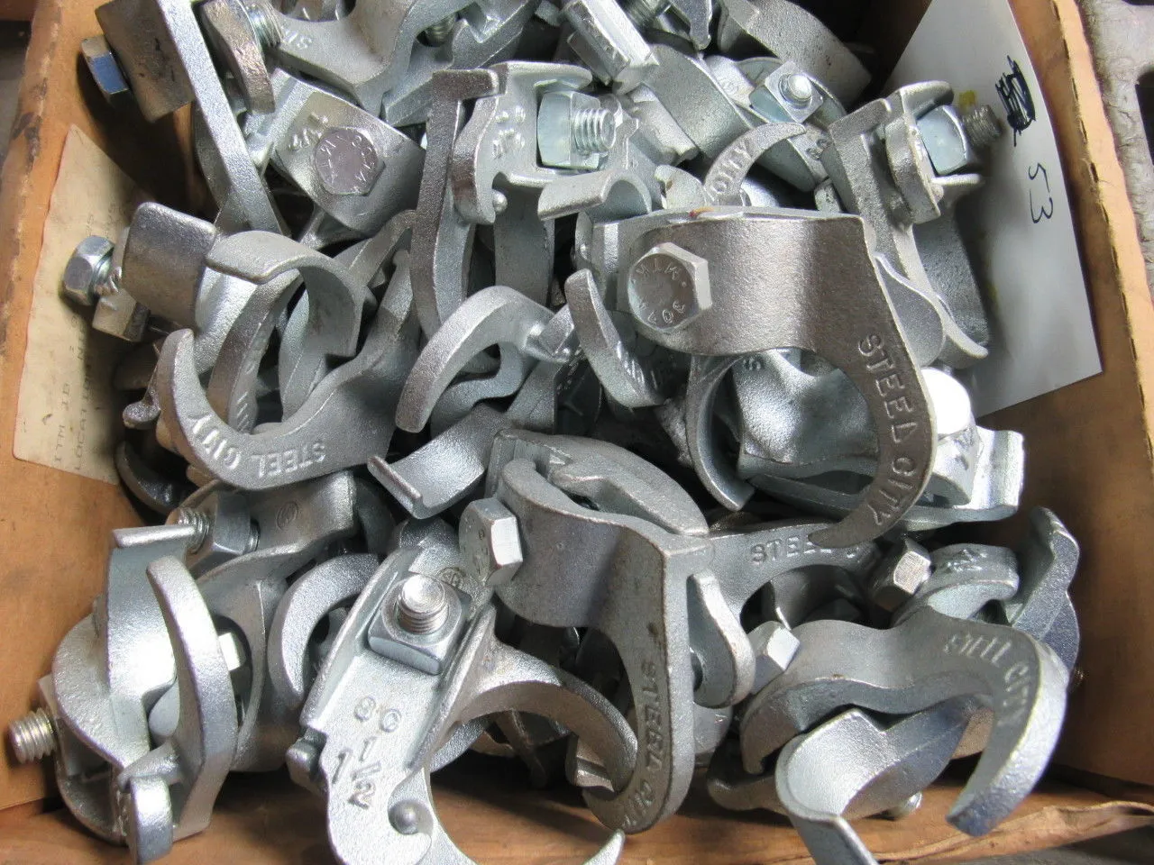 Steel City PC-150ET 1 1-1/2" Galvanized Edge Type Rigid Conduit Clamp Lot Of 53