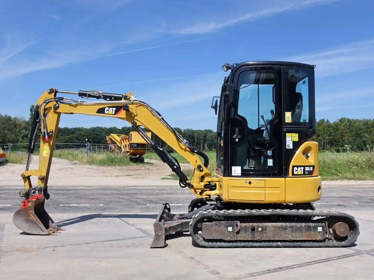 USED 2022 Caterpillar 303.5E CR