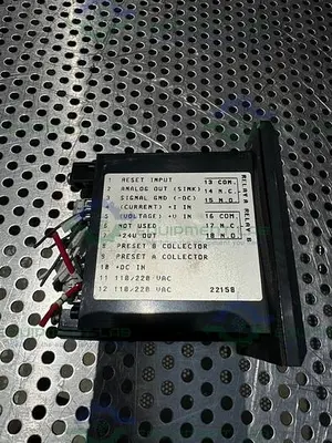 USED LOT OF 3 - KEP KESSLER - ELLIS PRODUCTS INT69TALIA ELECTRONIC COUNTER