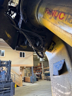 FANUC R-2000IA/165F 6 Axis Robots | K.B. Industries LLC (8)