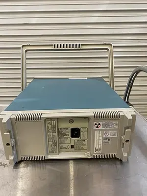 USED TEKTRONIX 2211
