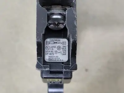 USED SQUARE D QO115