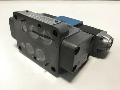 USED REXROTH 4WE6J53/AG24NZ4 MANIFOLD