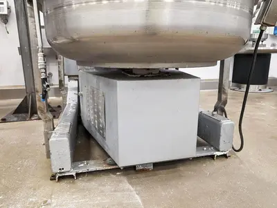 2016 EMPIRE AR300 Spiral Tipable Mixer | Harvest Equipment and Fabrication Inc (7)