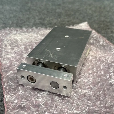 Used SMC CXSL20-35-Y7NWL Pneumatic Cylinders California US | Davliegogo LLC #1705659