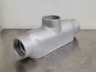 NEW CROUSE-HINDS TB200M