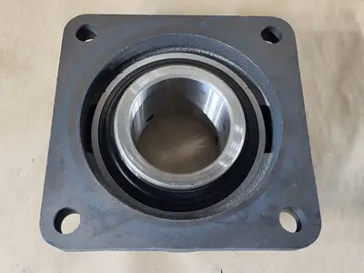 NEW AMI BEARING UCFX17