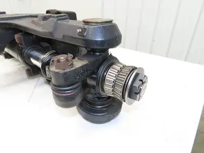 Hyster E60Z-33 Electric Forklift Rear Axle Dual Hydraulic Steering Assembly