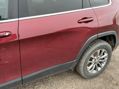 USED 2019 JEEP CHEROKEE