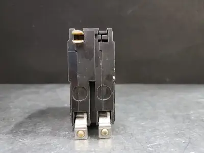 USED SQUARE D QOB230