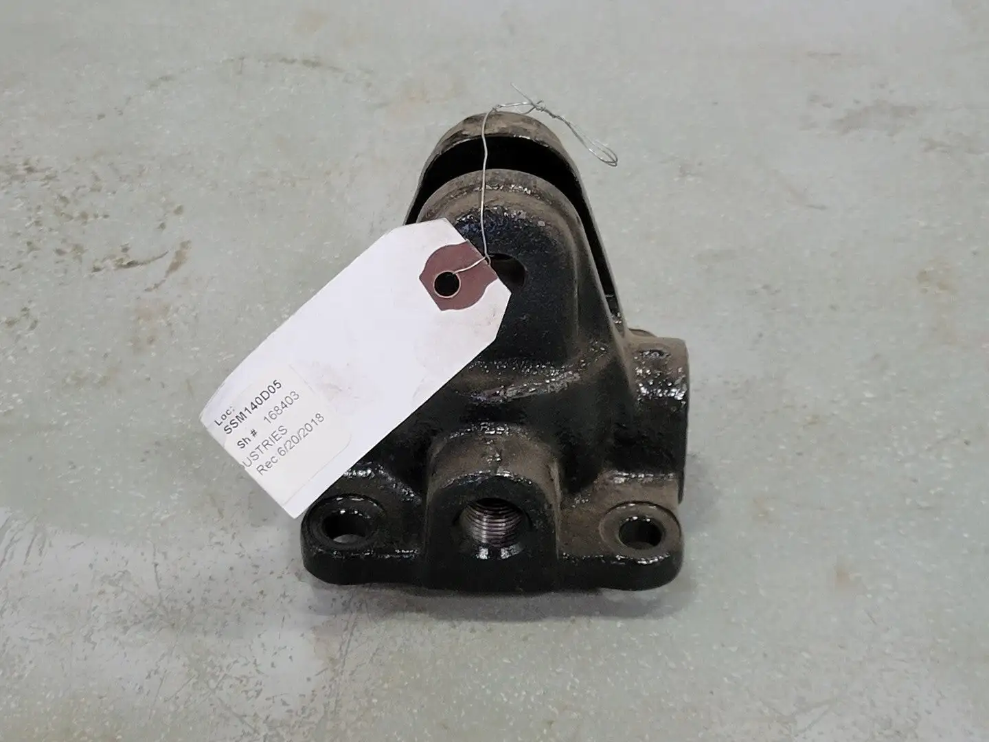 3" Bore Blind End Cylinder Head MC3B Clevis Mount