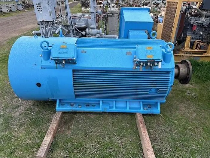 WEG 550 HP @ 426 RPM 50 Hz electric motor SN 1020954657