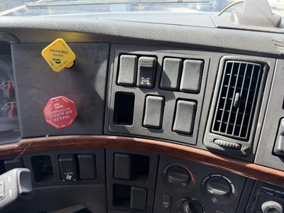 Used 2009 VOLVO VNL Conventional trucks Indiana US | Miedema Asset Management Group #1414615
