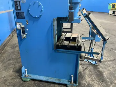 Used 1992 AMADA TP45 Gap Frame (OBS) Presses Ohio US | HGR 24 #1333824