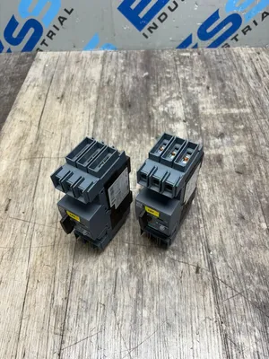 Used SIEMENS 3RV2711-4AD10 Misc Electrical & Power Parts South Carolina US | ESS Industrial Equipment Sales #1309617