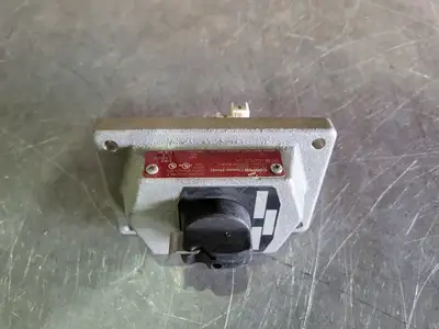 Used COOPER DSD925-SA Switchgears British Columbia CA | Lenmark #242570