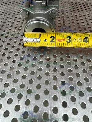 USED INLINE INDUSTRIES STAINLESS STEEL BALL VALVE W/ 1" SANITARY FITTING