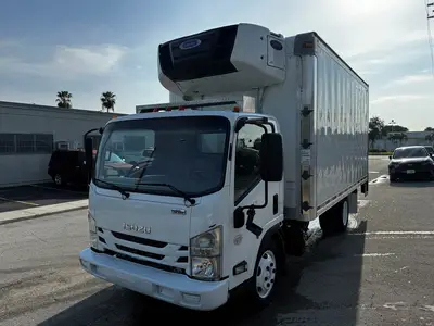 Used 2017 ISUZU NPR XD Reefer Trucks Florida US | Truck and Van Outlet #1509162